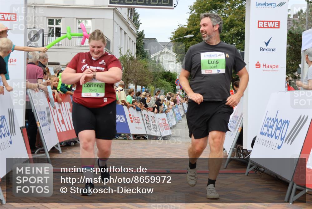 31.08.2025 - 21. Blankeneser Heldenlauf Strokosch-Dieckow http://msf.ph/oto/8659972 31.08.2025 11:38:09 Ziel 3046, 3543 meine-sportfotos.de