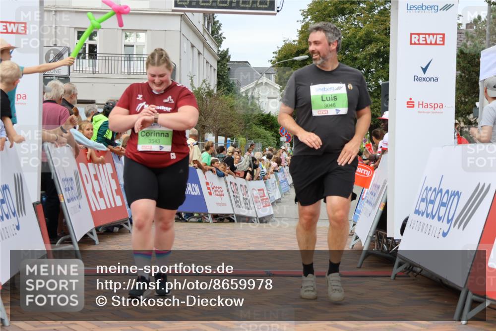 31.08.2025 - 21. Blankeneser Heldenlauf Strokosch-Dieckow http://msf.ph/oto/8659978 31.08.2025 11:38:09 Ziel 3046, 3543 meine-sportfotos.de