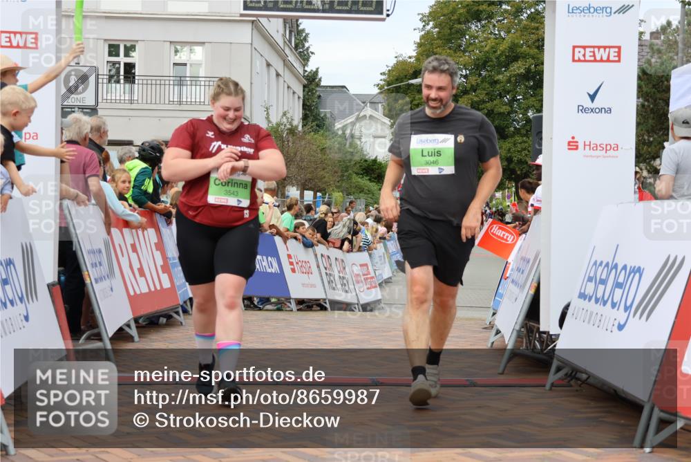 31.08.2025 - 21. Blankeneser Heldenlauf Strokosch-Dieckow http://msf.ph/oto/8659987 31.08.2025 11:38:08 Ziel 3046, 3543 meine-sportfotos.de
