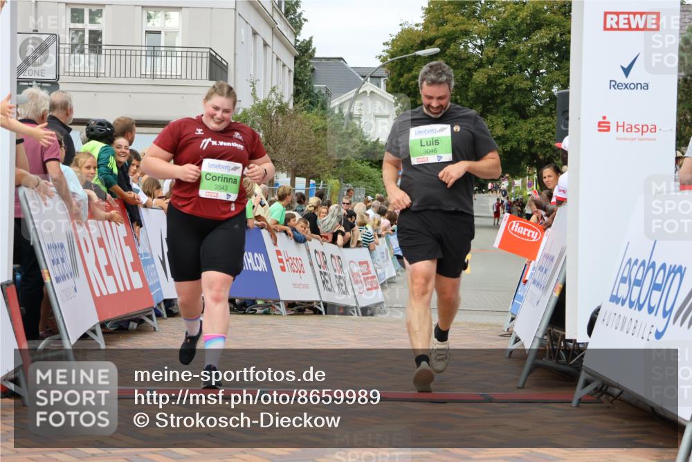 31.08.2025 - 21. Blankeneser Heldenlauf Strokosch-Dieckow http://msf.ph/oto/8659989 31.08.2025 11:38:08 Ziel 3046, 3543 meine-sportfotos.de