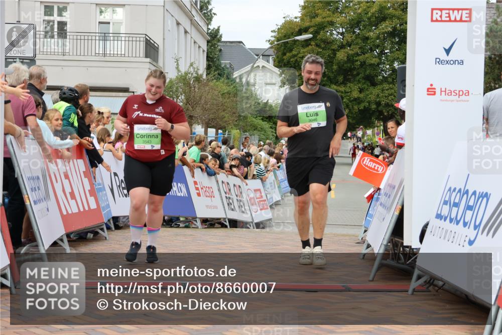 31.08.2025 - 21. Blankeneser Heldenlauf Strokosch-Dieckow http://msf.ph/oto/8660007 31.08.2025 11:38:07 Ziel 3046, 3543 meine-sportfotos.de