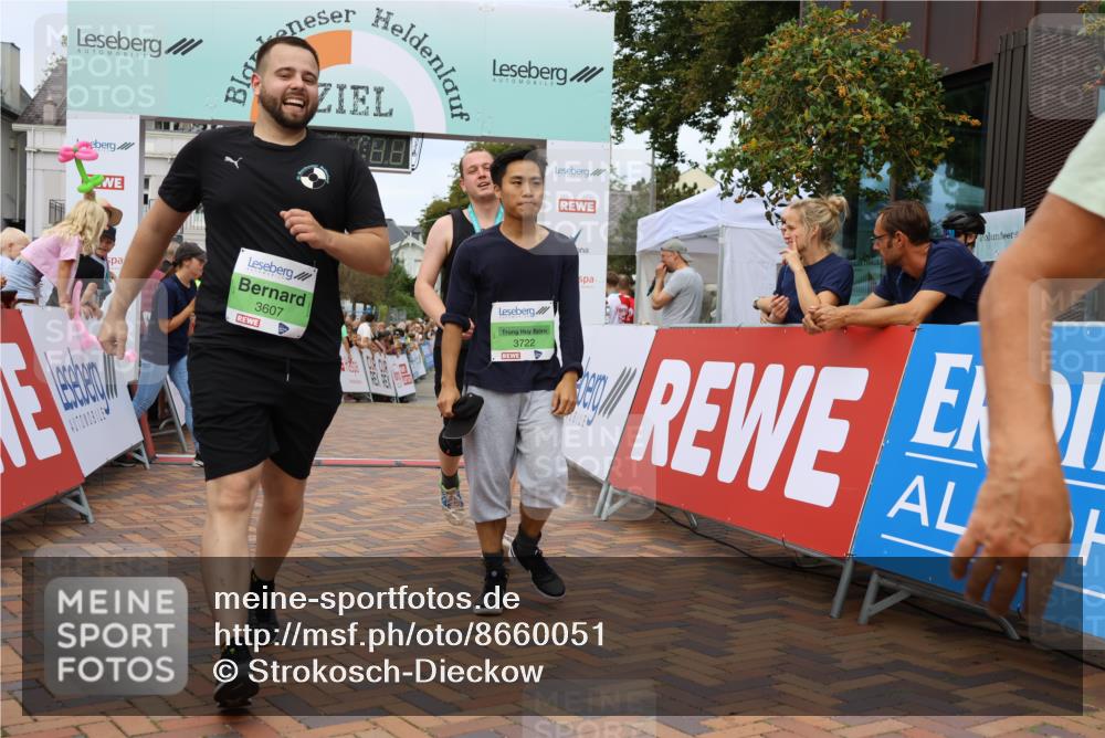 31.08.2025 - 21. Blankeneser Heldenlauf Strokosch-Dieckow http://msf.ph/oto/8660051 31.08.2025 11:36:04 Ziel 3607, 3722, 3072 meine-sportfotos.de