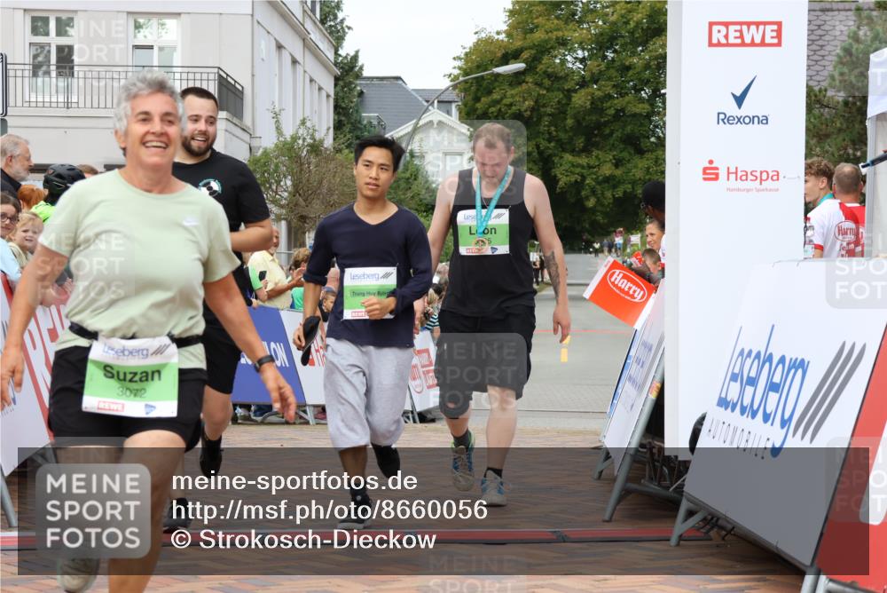 31.08.2025 - 21. Blankeneser Heldenlauf Strokosch-Dieckow http://msf.ph/oto/8660056 31.08.2025 11:36:02 Ziel 3607, 3722, 3072 meine-sportfotos.de