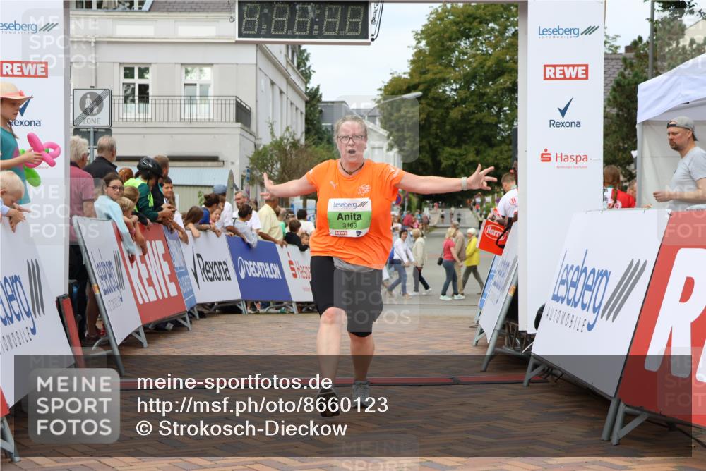 31.08.2025 - 21. Blankeneser Heldenlauf Strokosch-Dieckow http://msf.ph/oto/8660123 31.08.2025 11:34:46 Ziel 3463 meine-sportfotos.de