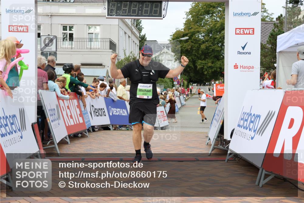 31.08.2025 - 21. Blankeneser Heldenlauf Strokosch-Dieckow http://msf.ph/oto/8660175 31.08.2025 11:34:14 Ziel 3287 meine-sportfotos.de