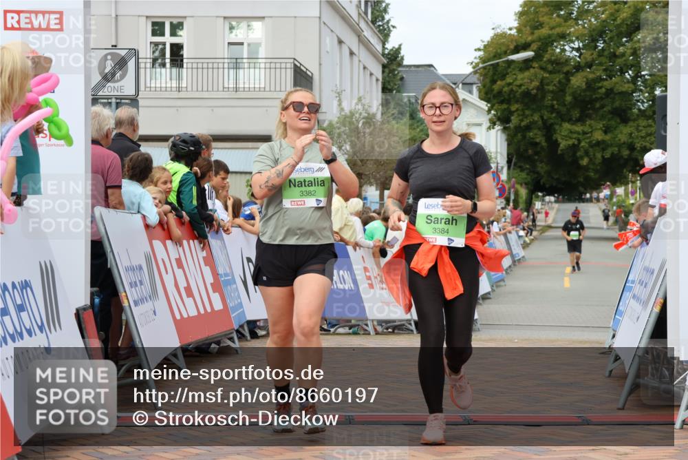 31.08.2025 - 21. Blankeneser Heldenlauf Strokosch-Dieckow http://msf.ph/oto/8660197 31.08.2025 11:33:57 Ziel 3384, 3382 meine-sportfotos.de
