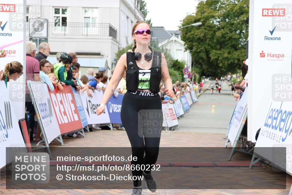 31.08.2025 - 21. Blankeneser Heldenlauf Strokosch-Dieckow http://msf.ph/oto/8660232 31.08.2025 11:33:27 Ziel 3144, 3459 meine-sportfotos.de