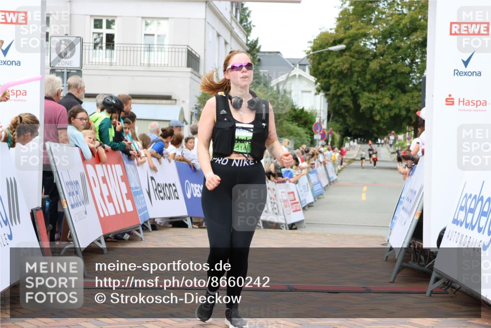 31.08.2025 - 21. Blankeneser Heldenlauf Strokosch-Dieckow http://msf.ph/oto/8660242 31.08.2025 11:33:26 Ziel 3144, 3459 meine-sportfotos.de