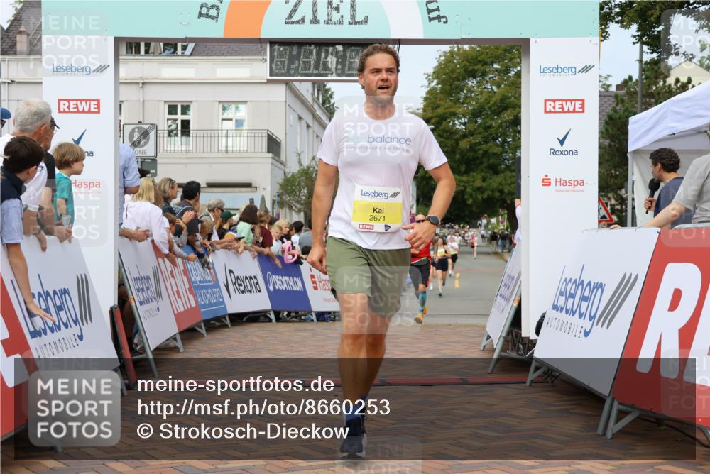 31.08.2025 - 21. Blankeneser Heldenlauf Strokosch-Dieckow http://msf.ph/oto/8660253 31.08.2025 10:26:10 Ziel 2736, 2777, 2046, 2671, 2564, 2447, 2119, 2118 meine-sportfotos.de