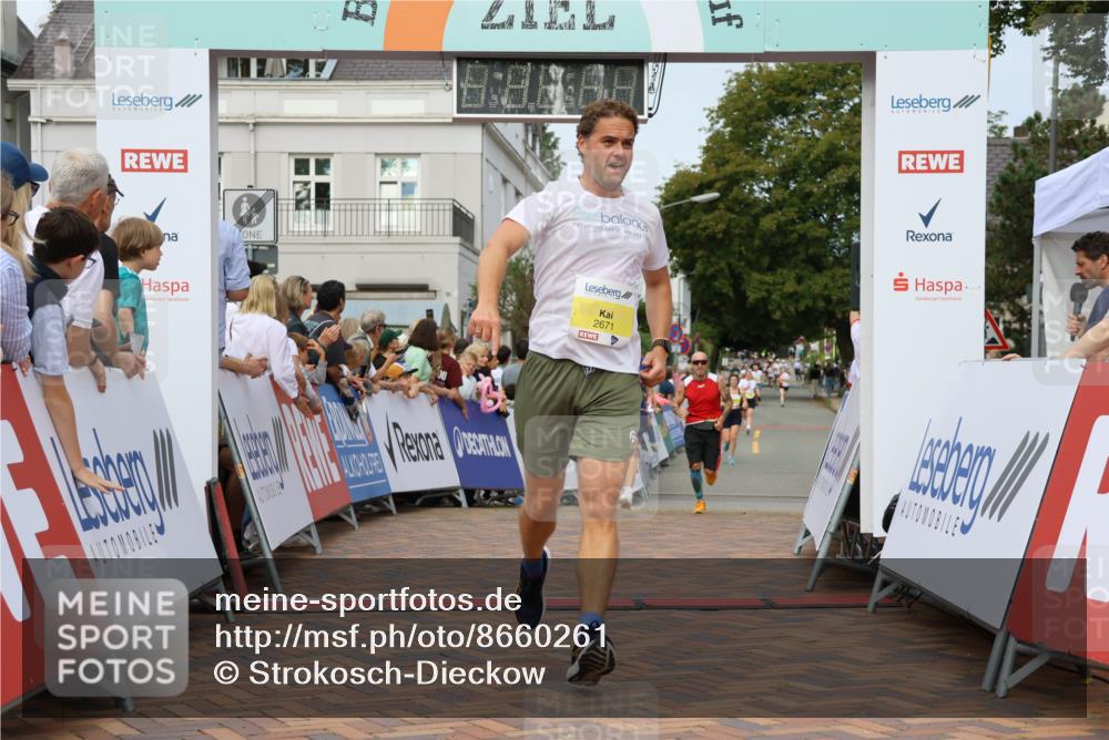 31.08.2025 - 21. Blankeneser Heldenlauf Strokosch-Dieckow http://msf.ph/oto/8660261 31.08.2025 10:26:10 Ziel 2736, 2777, 2046, 2671, 2564, 2447, 2119, 2118 meine-sportfotos.de