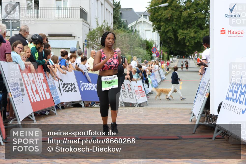 31.08.2025 - 21. Blankeneser Heldenlauf Strokosch-Dieckow http://msf.ph/oto/8660268 31.08.2025 11:33:22 Ziel 3047, 3144, 3459 meine-sportfotos.de