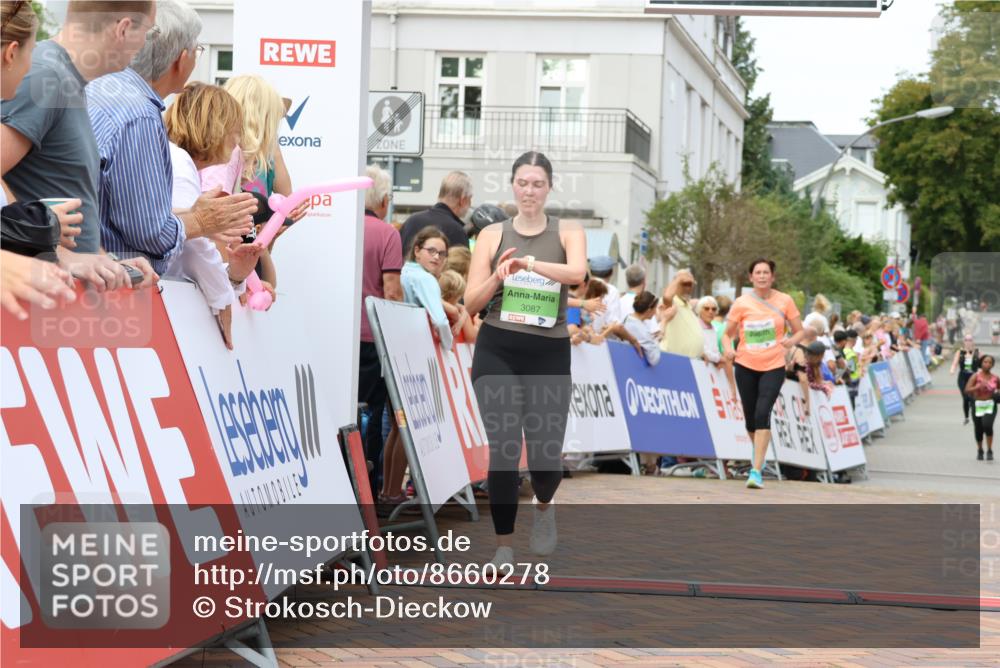 31.08.2025 - 21. Blankeneser Heldenlauf Strokosch-Dieckow http://msf.ph/oto/8660278 31.08.2025 11:33:13 Ziel 3047, 3087 meine-sportfotos.de