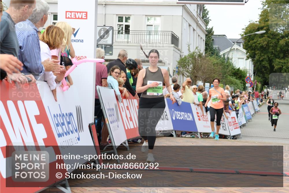 31.08.2025 - 21. Blankeneser Heldenlauf Strokosch-Dieckow http://msf.ph/oto/8660292 31.08.2025 11:33:12 Ziel 3047, 3087 meine-sportfotos.de
