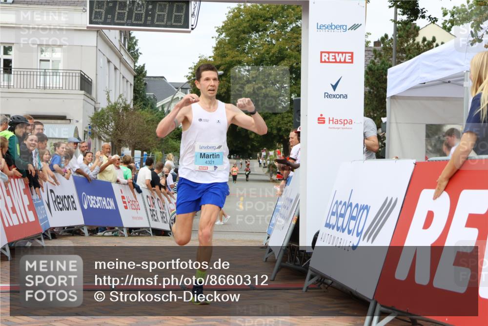 31.08.2025 - 21. Blankeneser Heldenlauf Strokosch-Dieckow http://msf.ph/oto/8660312 31.08.2025 11:32:53 Ziel 4321 meine-sportfotos.de