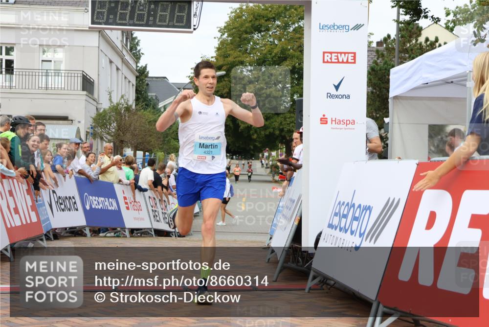 31.08.2025 - 21. Blankeneser Heldenlauf Strokosch-Dieckow http://msf.ph/oto/8660314 31.08.2025 11:32:53 Ziel 4321 meine-sportfotos.de