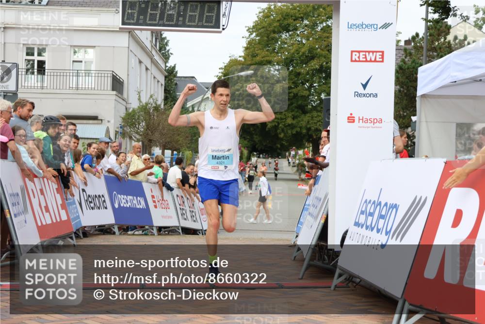 31.08.2025 - 21. Blankeneser Heldenlauf Strokosch-Dieckow http://msf.ph/oto/8660322 31.08.2025 11:32:53 Ziel 4321 meine-sportfotos.de