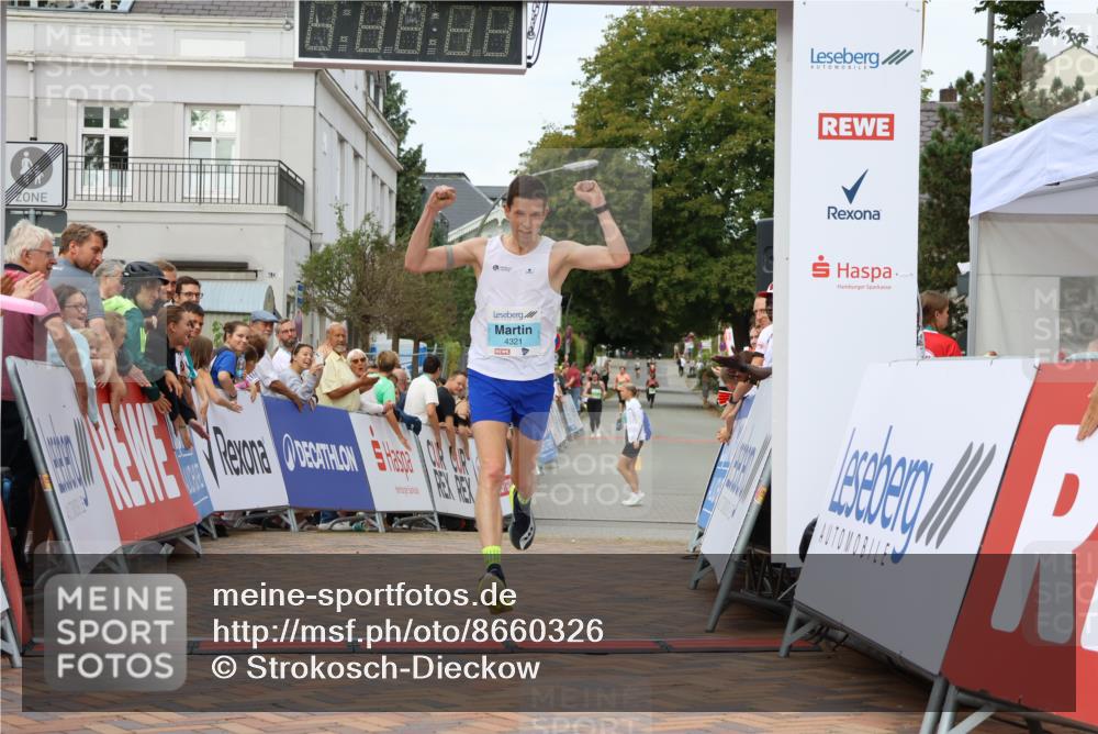 31.08.2025 - 21. Blankeneser Heldenlauf Strokosch-Dieckow http://msf.ph/oto/8660326 31.08.2025 11:32:53 Ziel 4321 meine-sportfotos.de