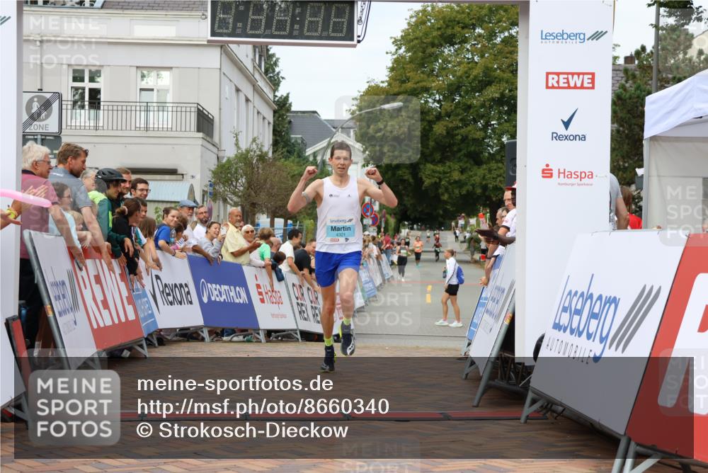 31.08.2025 - 21. Blankeneser Heldenlauf Strokosch-Dieckow http://msf.ph/oto/8660340 31.08.2025 11:32:52 Ziel 4321 meine-sportfotos.de
