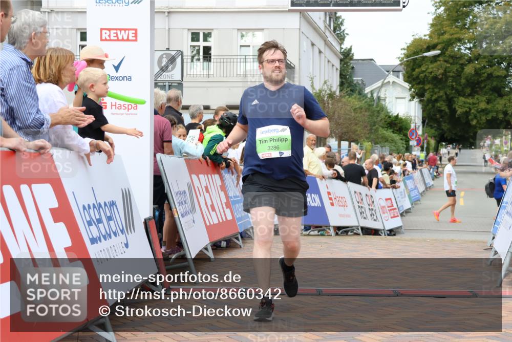 31.08.2025 - 21. Blankeneser Heldenlauf Strokosch-Dieckow http://msf.ph/oto/8660342 31.08.2025 11:31:58 Ziel 3286 meine-sportfotos.de