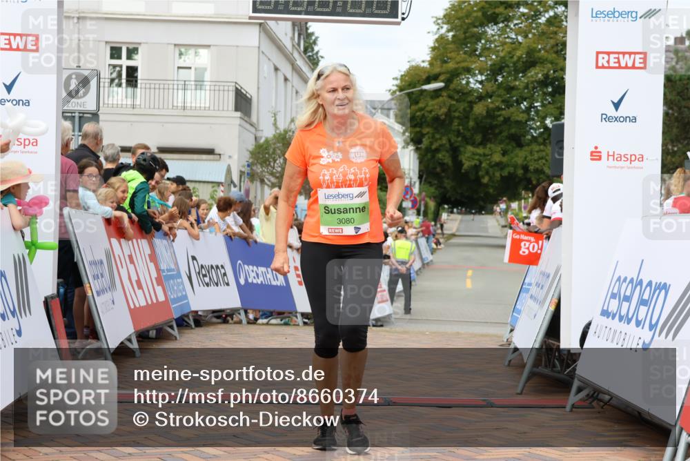 31.08.2025 - 21. Blankeneser Heldenlauf Strokosch-Dieckow http://msf.ph/oto/8660374 31.08.2025 11:30:53 Ziel 3080 meine-sportfotos.de