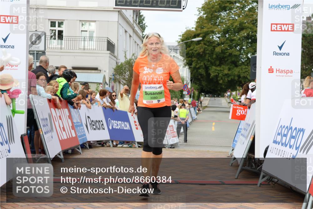 31.08.2025 - 21. Blankeneser Heldenlauf Strokosch-Dieckow http://msf.ph/oto/8660384 31.08.2025 11:30:53 Ziel 3080 meine-sportfotos.de
