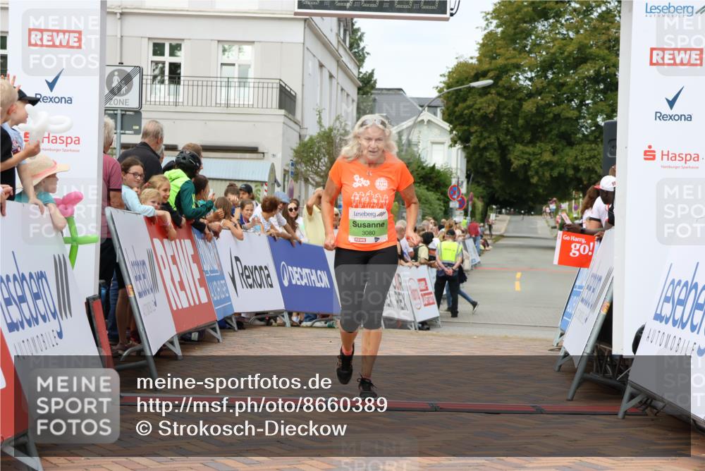 31.08.2025 - 21. Blankeneser Heldenlauf Strokosch-Dieckow http://msf.ph/oto/8660389 31.08.2025 11:30:52 Ziel 3080 meine-sportfotos.de