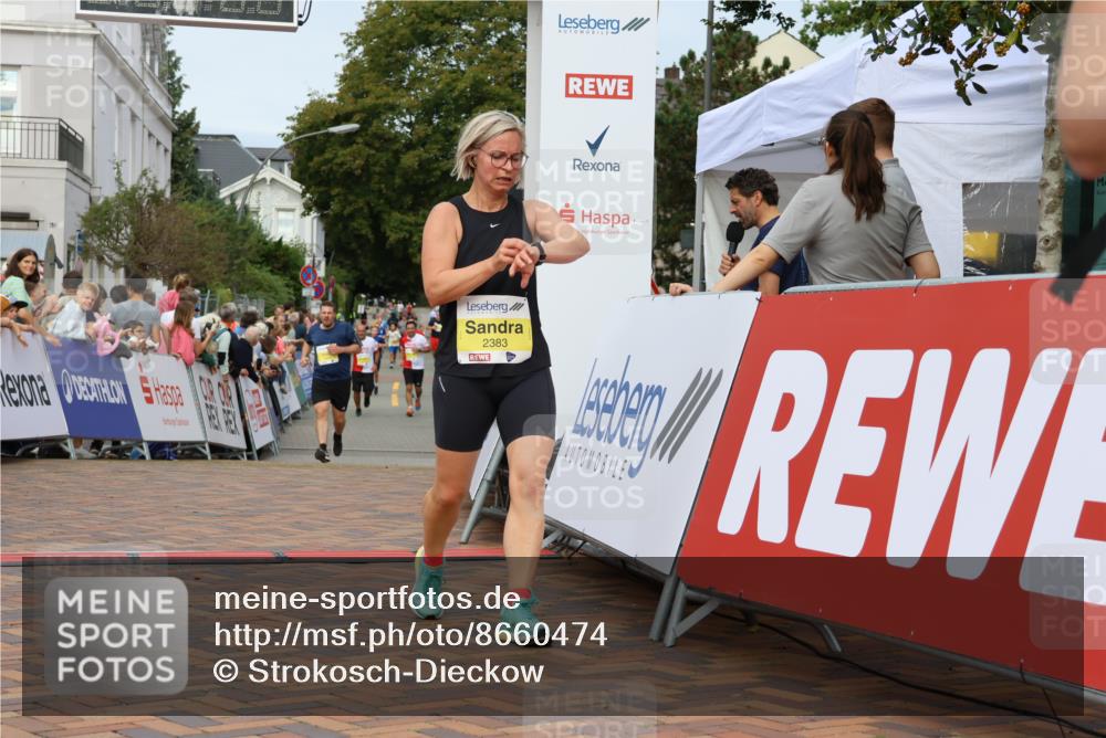 31.08.2025 - 21. Blankeneser Heldenlauf Strokosch-Dieckow http://msf.ph/oto/8660474 31.08.2025 10:25:17 Ziel 2641, 2357, 2636, 2053, 2359, 2661, 2383 meine-sportfotos.de