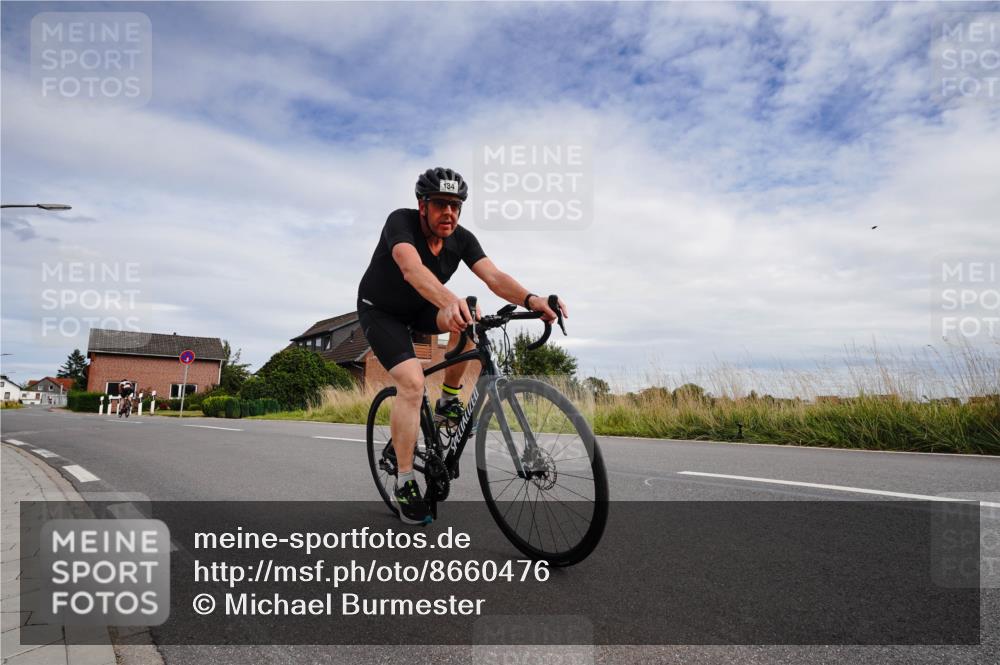 31.08.2025 - Elbe Triathlon Hamburg Michael Burmester http://msf.ph/oto/8660476 31.08.2025 15:19:10 Radfahren  meine-sportfotos.de