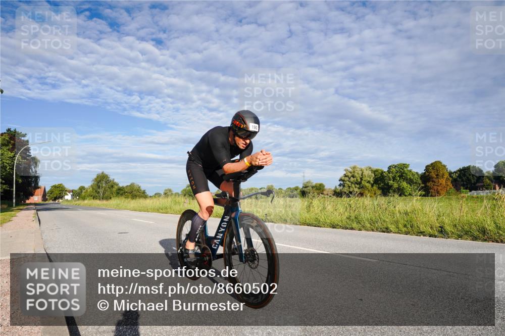 31.08.2025 - Elbe Triathlon Hamburg Michael Burmester http://msf.ph/oto/8660502 31.08.2025 08:38:39 Radfahren 190 meine-sportfotos.de