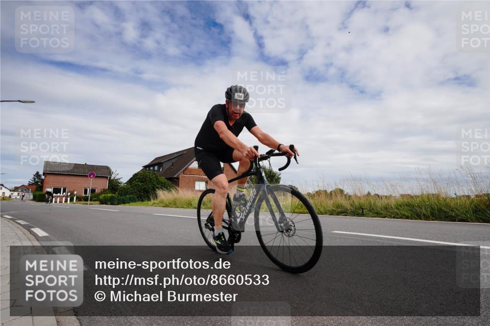 31.08.2025 - Elbe Triathlon Hamburg Michael Burmester http://msf.ph/oto/8660533 31.08.2025 15:23:29 Radfahren  meine-sportfotos.de