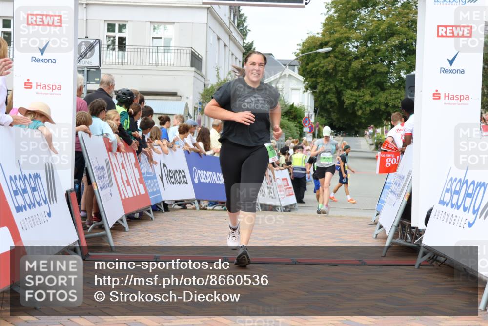 31.08.2025 - 21. Blankeneser Heldenlauf Strokosch-Dieckow http://msf.ph/oto/8660536 31.08.2025 11:30:26 Ziel 3076, 3568, 3103 meine-sportfotos.de