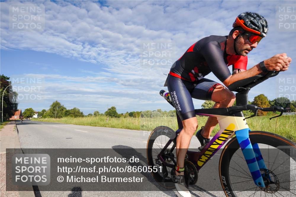31.08.2025 - Elbe Triathlon Hamburg Michael Burmester http://msf.ph/oto/8660551 31.08.2025 08:42:21 Radfahren 166, 237 meine-sportfotos.de