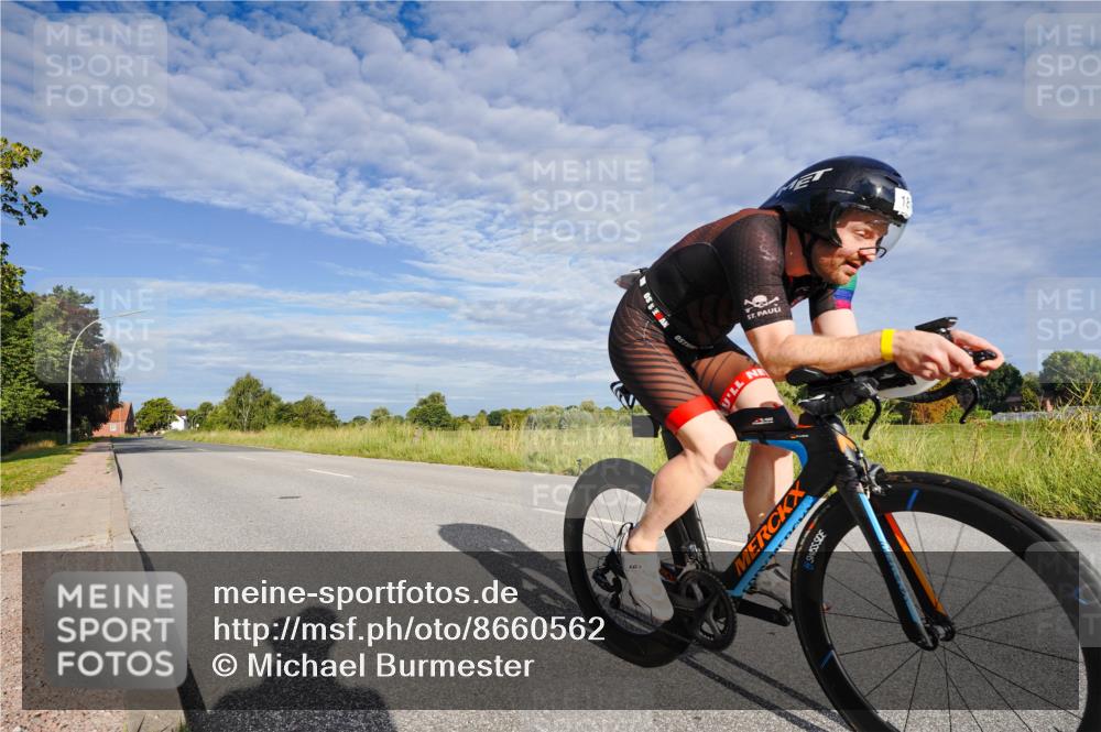 31.08.2025 - Elbe Triathlon Hamburg Michael Burmester http://msf.ph/oto/8660562 31.08.2025 08:43:25 Radfahren 181 meine-sportfotos.de