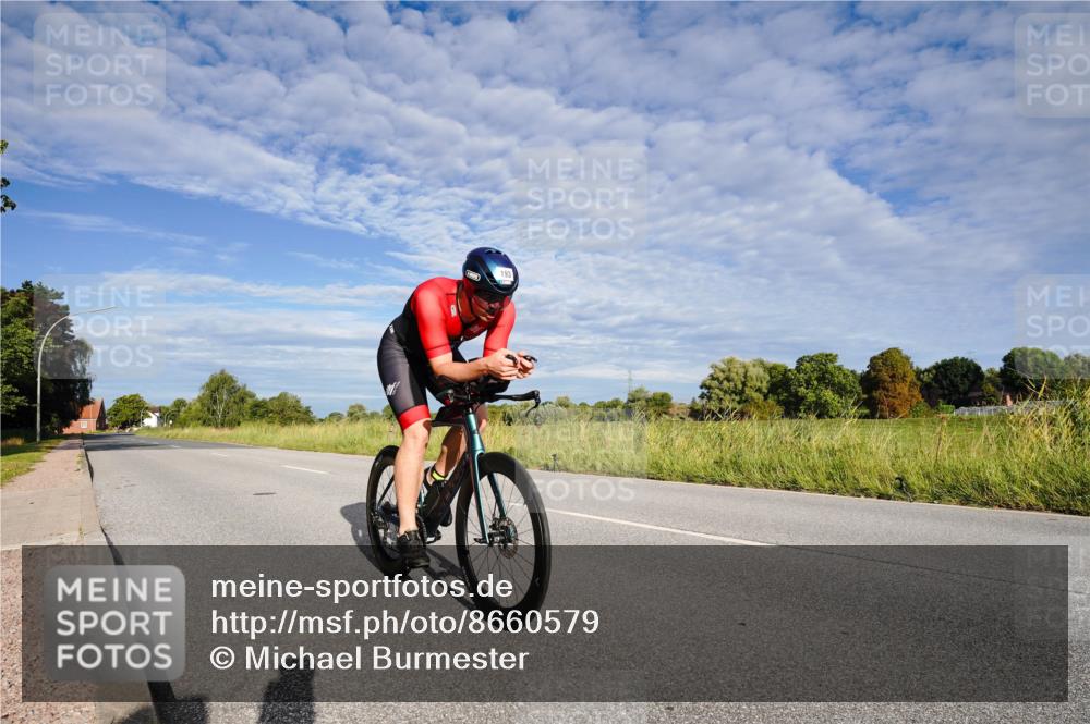 31.08.2025 - Elbe Triathlon Hamburg Michael Burmester http://msf.ph/oto/8660579 31.08.2025 08:44:31 Radfahren 193 meine-sportfotos.de