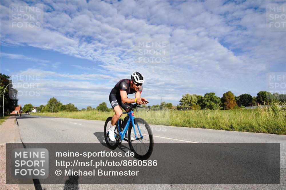 31.08.2025 - Elbe Triathlon Hamburg Michael Burmester http://msf.ph/oto/8660586 31.08.2025 08:45:17 Radfahren 168, 175 meine-sportfotos.de