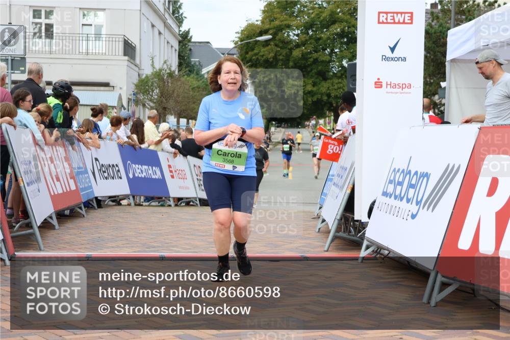31.08.2025 - 21. Blankeneser Heldenlauf Strokosch-Dieckow http://msf.ph/oto/8660598 31.08.2025 11:30:20 Ziel 3568 meine-sportfotos.de