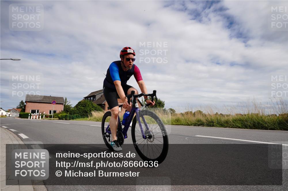 31.08.2025 - Elbe Triathlon Hamburg Michael Burmester http://msf.ph/oto/8660636 31.08.2025 15:29:36 Radfahren  meine-sportfotos.de
