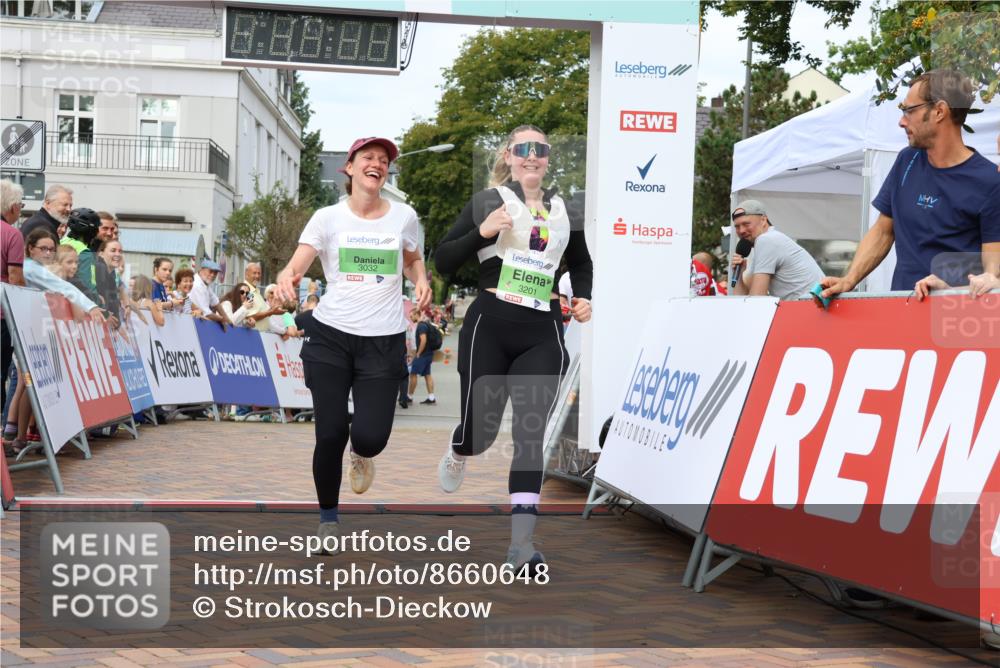 31.08.2025 - 21. Blankeneser Heldenlauf Strokosch-Dieckow http://msf.ph/oto/8660648 31.08.2025 11:30:04 Ziel 3032, 3201 meine-sportfotos.de