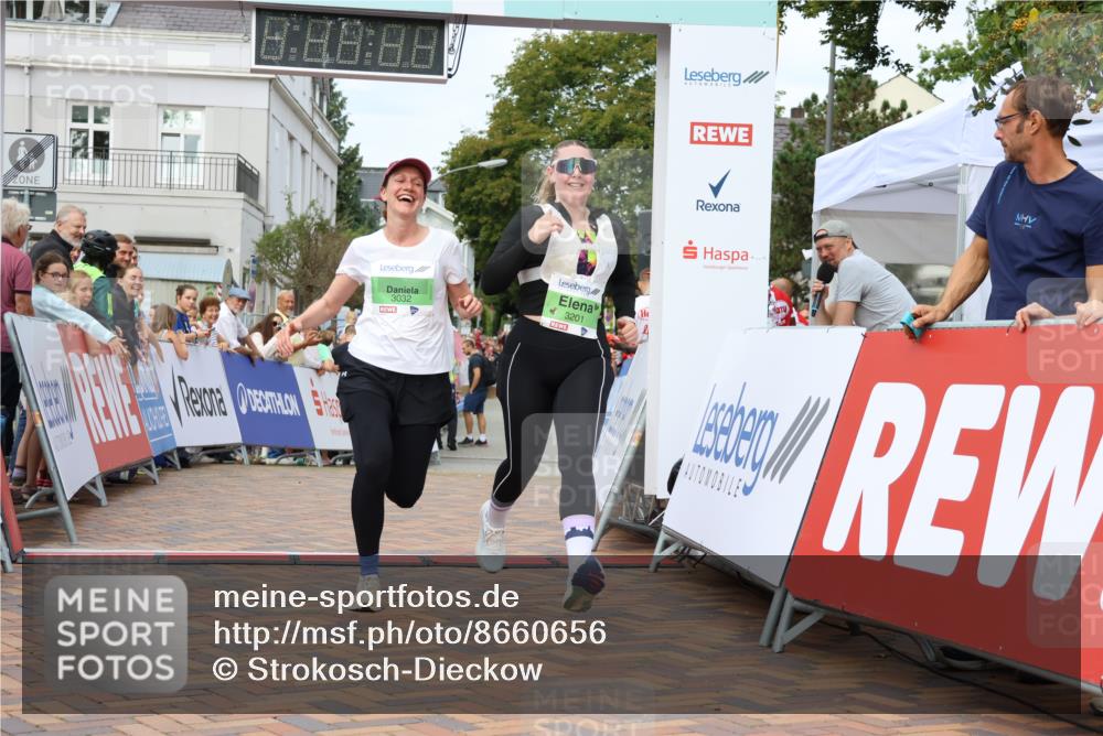 31.08.2025 - 21. Blankeneser Heldenlauf Strokosch-Dieckow http://msf.ph/oto/8660656 31.08.2025 11:30:04 Ziel 3032, 3201 meine-sportfotos.de