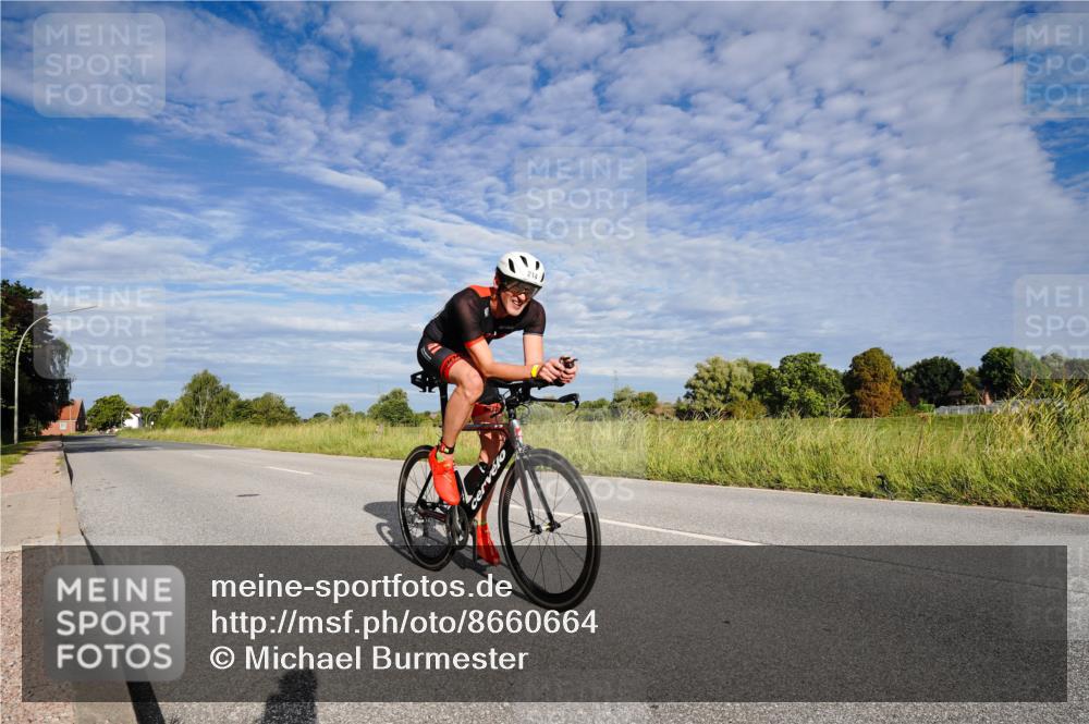 31.08.2025 - Elbe Triathlon Hamburg Michael Burmester http://msf.ph/oto/8660664 31.08.2025 08:50:36 Radfahren 214 meine-sportfotos.de