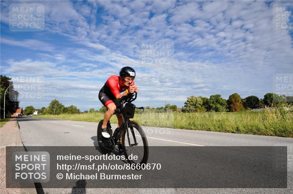 31.08.2025 - Elbe Triathlon Hamburg Michael Burmester http://msf.ph/oto/8660670 31.08.2025 08:51:38 Radfahren 191, 200, 232 meine-sportfotos.de