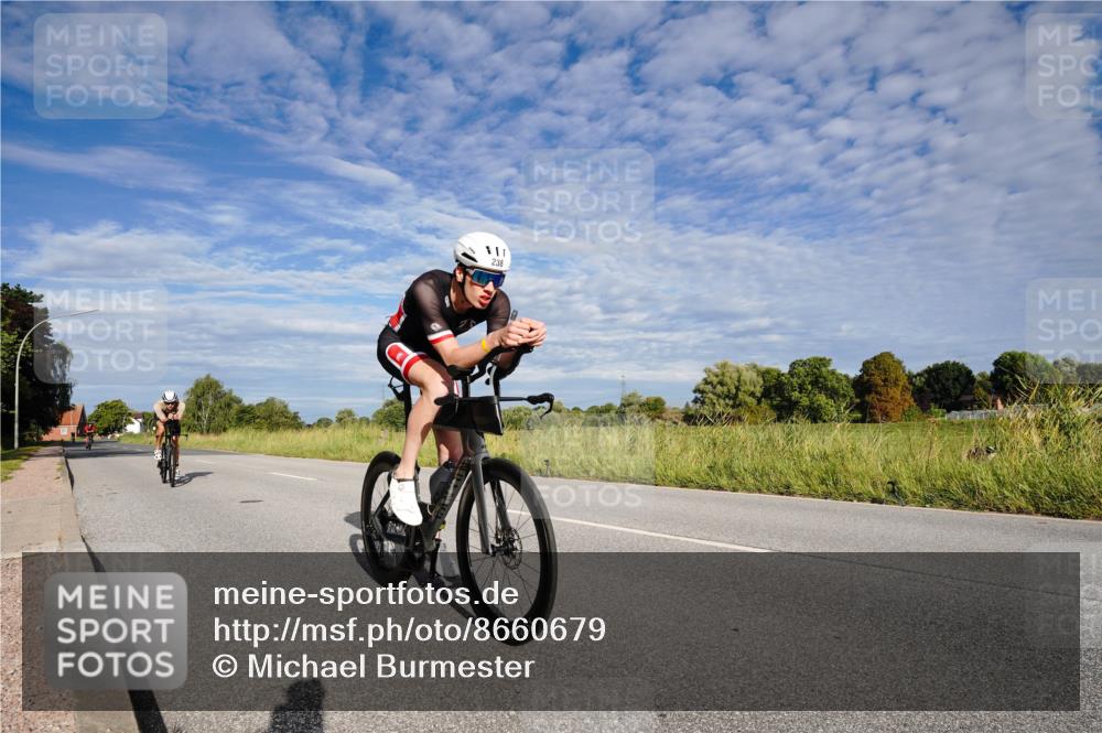 31.08.2025 - Elbe Triathlon Hamburg Michael Burmester http://msf.ph/oto/8660679 31.08.2025 08:51:46 Radfahren 200, 209, 232, 238, 332 meine-sportfotos.de