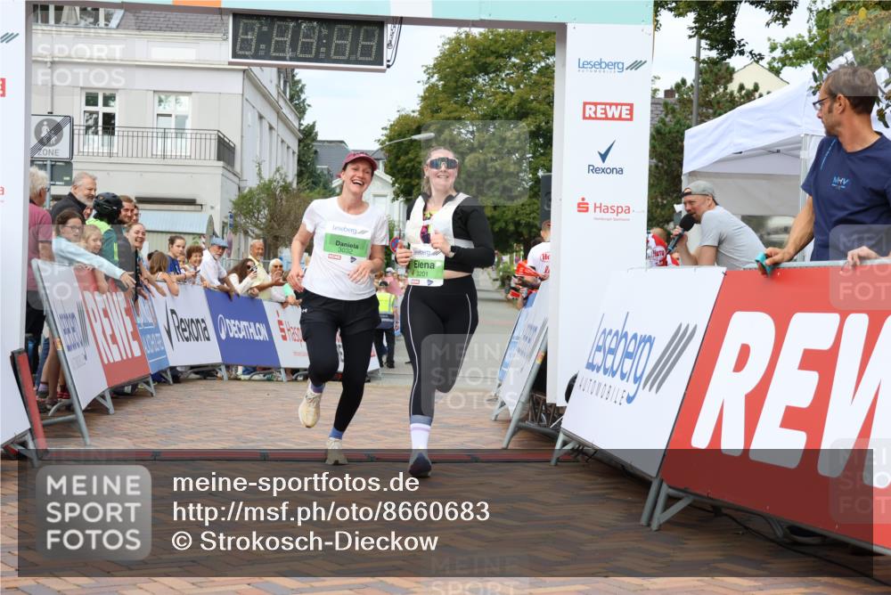 31.08.2025 - 21. Blankeneser Heldenlauf Strokosch-Dieckow http://msf.ph/oto/8660683 31.08.2025 11:30:04 Ziel 3032, 3201 meine-sportfotos.de