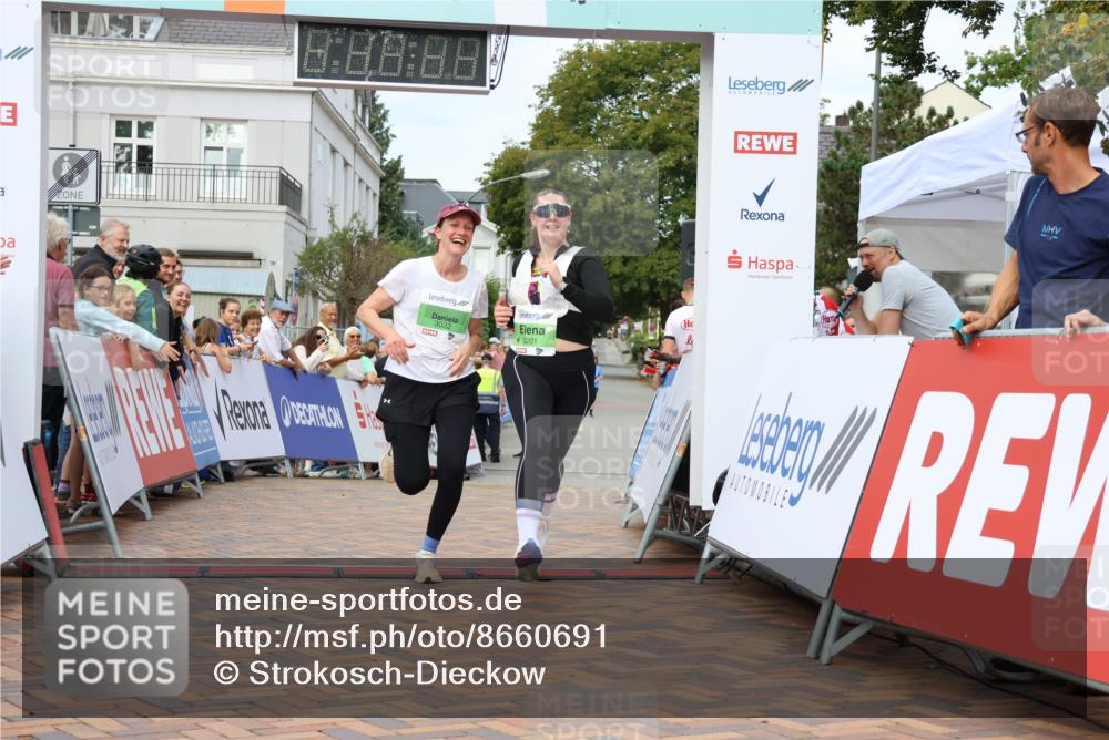 31.08.2025 - 21. Blankeneser Heldenlauf Strokosch-Dieckow http://msf.ph/oto/8660691 31.08.2025 11:30:03 Ziel 3032, 3201 meine-sportfotos.de