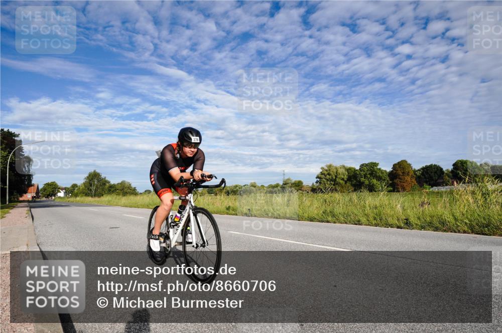 31.08.2025 - Elbe Triathlon Hamburg Michael Burmester http://msf.ph/oto/8660706 31.08.2025 08:53:13 Radfahren 172, 276 meine-sportfotos.de