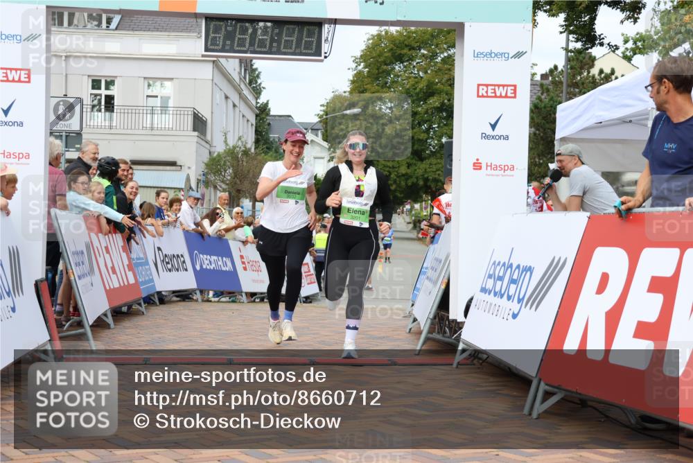 31.08.2025 - 21. Blankeneser Heldenlauf Strokosch-Dieckow http://msf.ph/oto/8660712 31.08.2025 11:30:03 Ziel 3032, 3201 meine-sportfotos.de