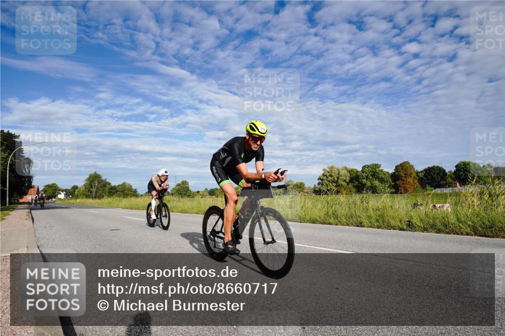 31.08.2025 - Elbe Triathlon Hamburg Michael Burmester http://msf.ph/oto/8660717 31.08.2025 08:53:29 Radfahren 189, 196, 219, 225, 272, 314, 340, 344, 381 meine-sportfotos.de