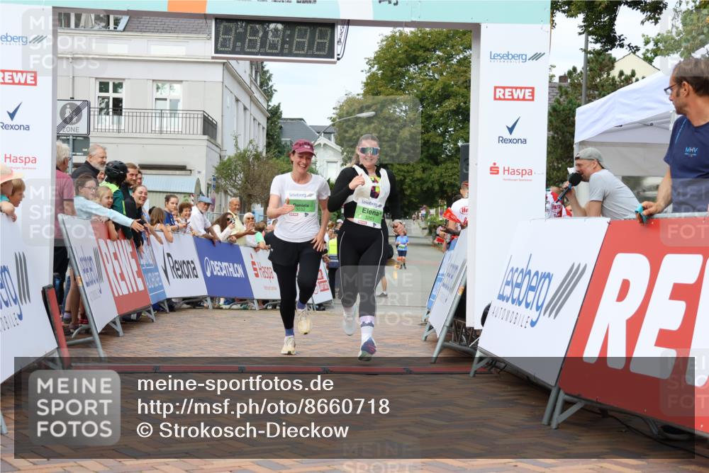 31.08.2025 - 21. Blankeneser Heldenlauf Strokosch-Dieckow http://msf.ph/oto/8660718 31.08.2025 11:30:03 Ziel 3032, 3201 meine-sportfotos.de