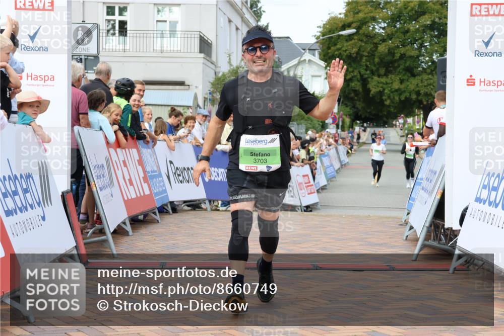 31.08.2025 - 21. Blankeneser Heldenlauf Strokosch-Dieckow http://msf.ph/oto/8660749 31.08.2025 11:29:55 Ziel 3703 meine-sportfotos.de