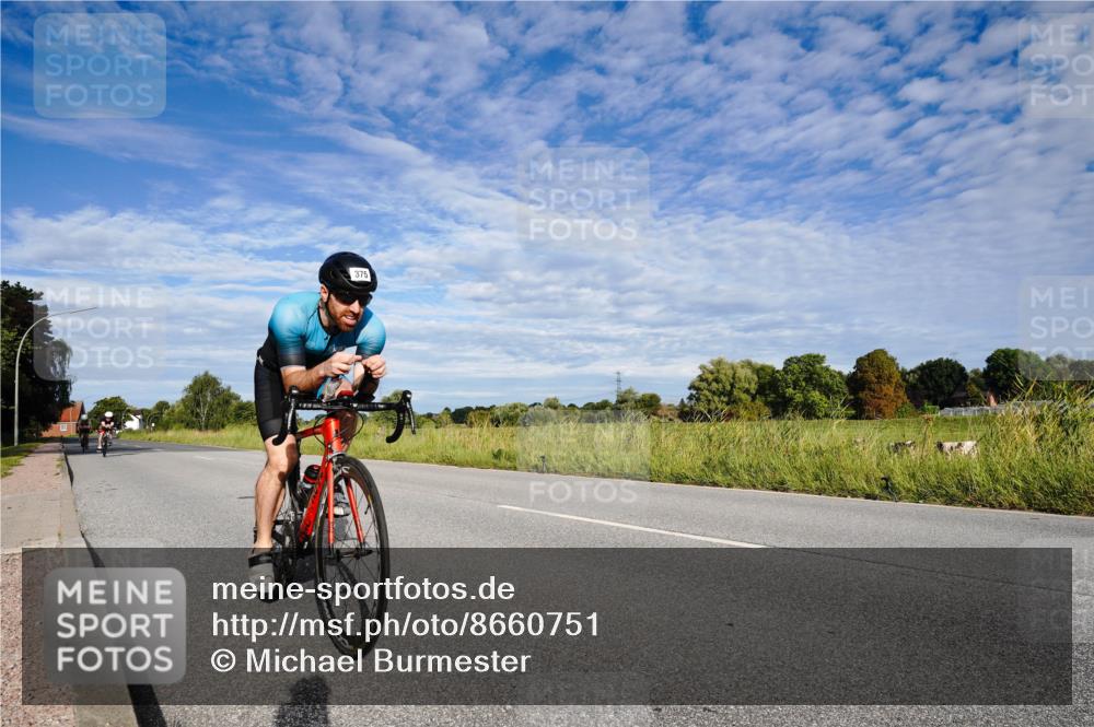 31.08.2025 - Elbe Triathlon Hamburg Michael Burmester http://msf.ph/oto/8660751 31.08.2025 08:54:17 Radfahren 208, 211, 257, 375 meine-sportfotos.de